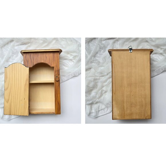 Vintage Rosemaling Hanging Wall Cabinet Signed by Aslaug - Picture 6 of 13